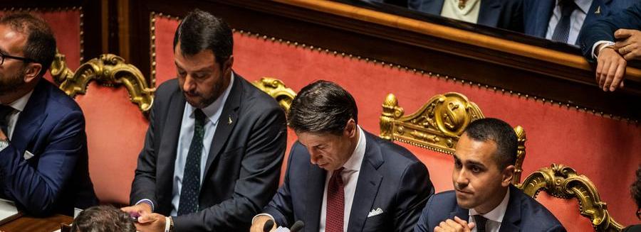 il presidente del consiglio dei ministri riferisce in senato sulla crisi di governo e rassegna le dimissioni